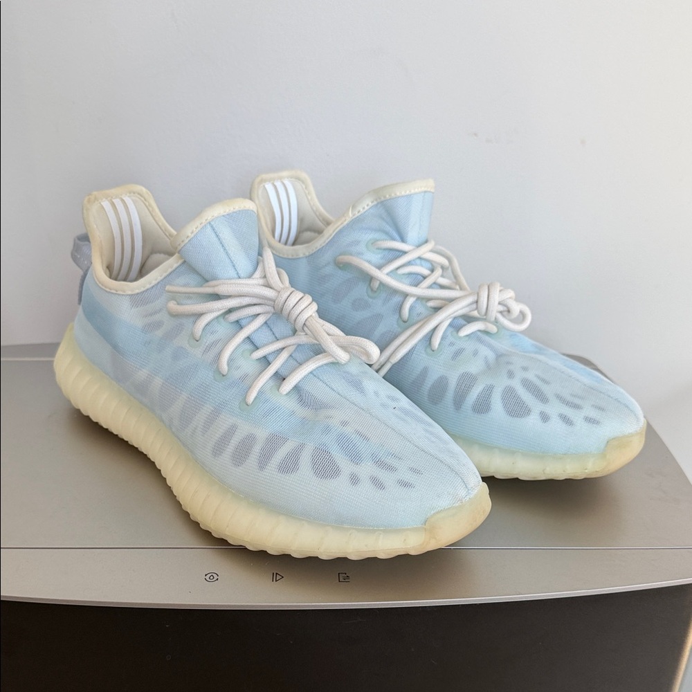 Yeezy mono ice